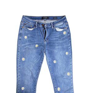 Judy Blue Skinny Crop Mid Rise Embroidered Daisy Womens Size 13 Blue
